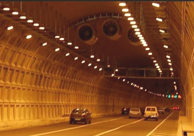 نورپردازی تونل‌های درون شهری